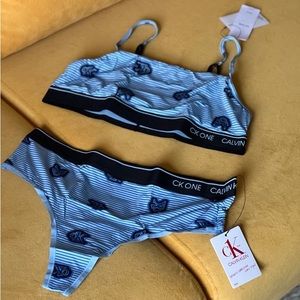 CK ONE underwear set ( bralette + highwaisted thong)